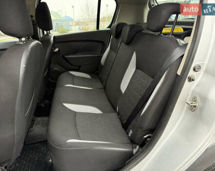 Серый Рено Сандеро, объемом двигателя 1.46 л и пробегом 216 тыс. км за 6499 $, фото 23 на Automoto.ua