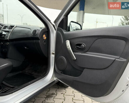 Серый Рено Сандеро, объемом двигателя 1.46 л и пробегом 198 тыс. км за 6599 $, фото 27 на Automoto.ua