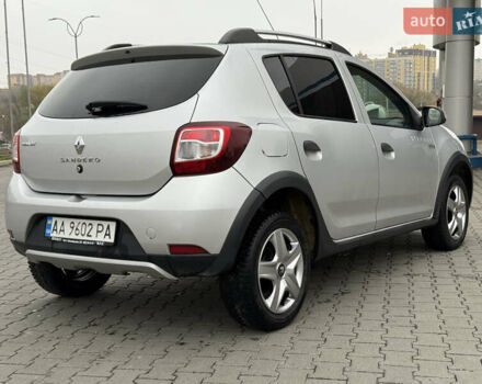 Серый Рено Сандеро, объемом двигателя 1.46 л и пробегом 198 тыс. км за 6599 $, фото 10 на Automoto.ua