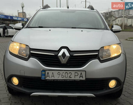 Серый Рено Сандеро, объемом двигателя 1.46 л и пробегом 198 тыс. км за 6599 $, фото 4 на Automoto.ua