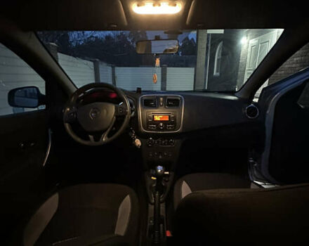 Сірий Рено Сандеро, об'ємом двигуна 0.9 л та пробігом 74 тис. км за 9300 $, фото 10 на Automoto.ua