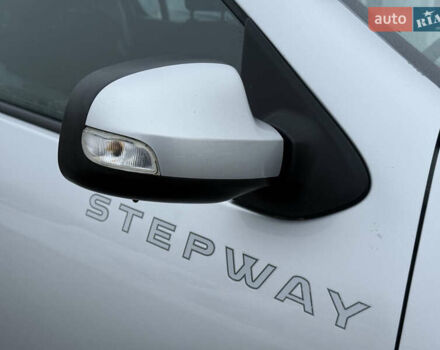 Серый Рено Сандеро, объемом двигателя 1.46 л и пробегом 221 тыс. км за 6399 $, фото 6 на Automoto.ua