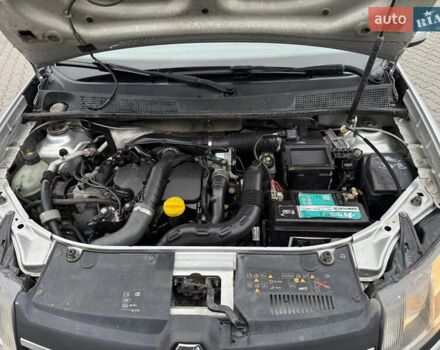 Серый Рено Сандеро, объемом двигателя 1.46 л и пробегом 198 тыс. км за 6599 $, фото 30 на Automoto.ua