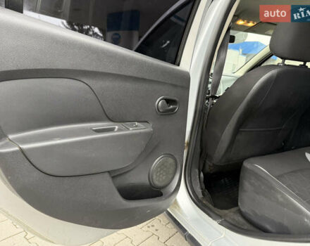 Серый Рено Сандеро, объемом двигателя 1.46 л и пробегом 198 тыс. км за 6599 $, фото 21 на Automoto.ua