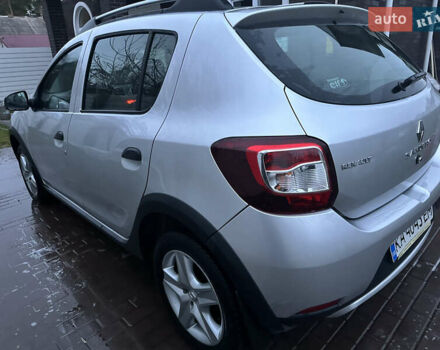 Сірий Рено Сандеро, об'ємом двигуна 0.9 л та пробігом 74 тис. км за 9300 $, фото 2 на Automoto.ua