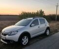 Серый Рено Сандеро, объемом двигателя 1.46 л и пробегом 130 тыс. км за 10000 $, фото 1 на Automoto.ua