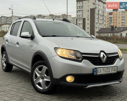 Серый Рено Сандеро, объемом двигателя 1.46 л и пробегом 198 тыс. км за 6599 $, фото 7 на Automoto.ua