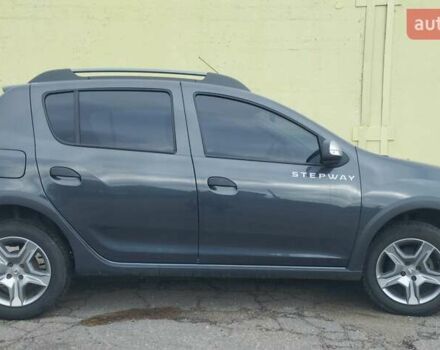 Серый Рено Сандеро, объемом двигателя 1.46 л и пробегом 214 тыс. км за 10999 $, фото 2 на Automoto.ua