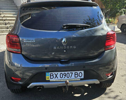 Сірий Рено Сандеро, об'ємом двигуна 0.9 л та пробігом 99 тис. км за 8700 $, фото 2 на Automoto.ua