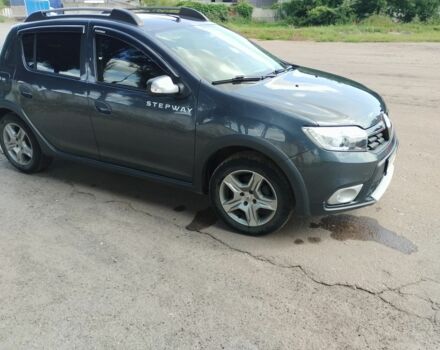 Серый Рено Сандеро, объемом двигателя 1.5 л и пробегом 46 тыс. км за 12100 $, фото 2 на Automoto.ua