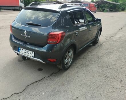 Серый Рено Сандеро, объемом двигателя 1.5 л и пробегом 46 тыс. км за 12100 $, фото 3 на Automoto.ua