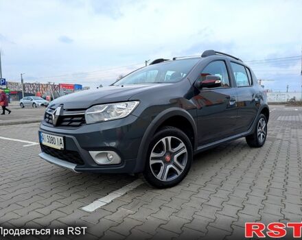 Серый Рено Сандеро, объемом двигателя 1.5 л и пробегом 130 тыс. км за 11750 $, фото 11 на Automoto.ua