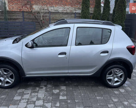 Серый Рено Сандеро, объемом двигателя 1.46 л и пробегом 39 тыс. км за 12300 $, фото 3 на Automoto.ua