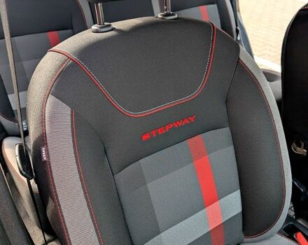 Серый Рено Сандеро, объемом двигателя 1.5 л и пробегом 130 тыс. км за 11750 $, фото 2 на Automoto.ua