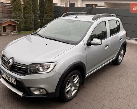 Серый Рено Сандеро, объемом двигателя 1.46 л и пробегом 39 тыс. км за 11800 $, фото 2 на Automoto.ua