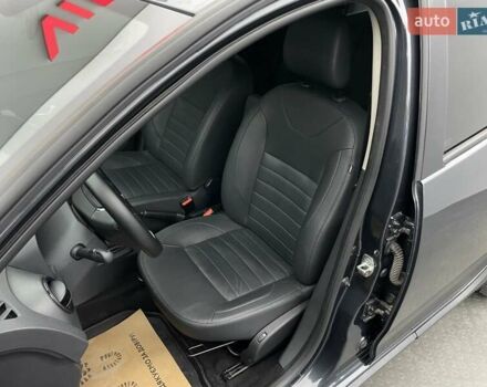 Серый Рено Сандеро, объемом двигателя 1 л и пробегом 58 тыс. км за 10884 $, фото 8 на Automoto.ua