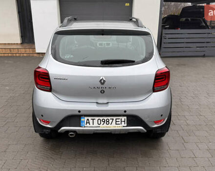 Серый Рено Сандеро, объемом двигателя 1.46 л и пробегом 39 тыс. км за 11800 $, фото 5 на Automoto.ua