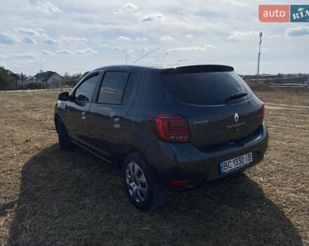 Сірий Рено Сандеро, об'ємом двигуна 0.9 л та пробігом 115 тис. км за 9900 $, фото 5 на Automoto.ua
