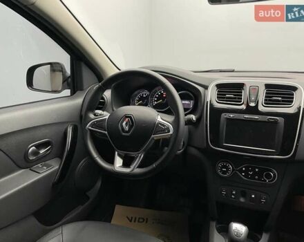 Серый Рено Сандеро, объемом двигателя 1 л и пробегом 58 тыс. км за 10884 $, фото 10 на Automoto.ua