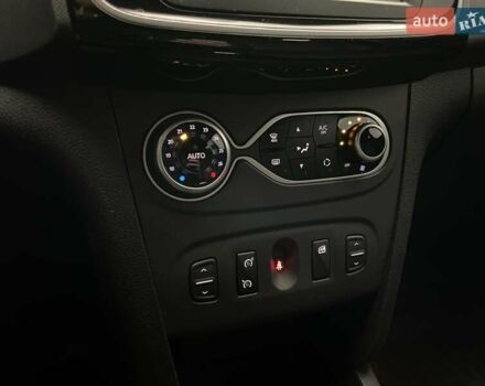 Серый Рено Сандеро, объемом двигателя 1 л и пробегом 58 тыс. км за 10884 $, фото 16 на Automoto.ua