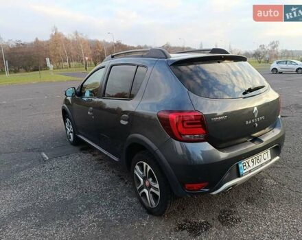 Сірий Рено Сандеро, об'ємом двигуна 0.9 л та пробігом 58 тис. км за 10500 $, фото 11 на Automoto.ua