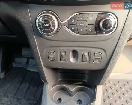 Сірий Рено Сандеро, об'ємом двигуна 0.9 л та пробігом 58 тис. км за 10500 $, фото 17 на Automoto.ua