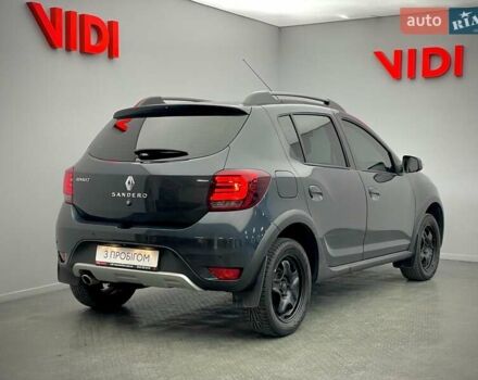 Серый Рено Сандеро, объемом двигателя 1 л и пробегом 58 тыс. км за 10884 $, фото 1 на Automoto.ua