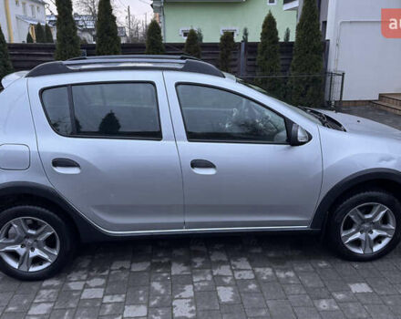 Серый Рено Сандеро, объемом двигателя 1.46 л и пробегом 39 тыс. км за 12300 $, фото 7 на Automoto.ua
