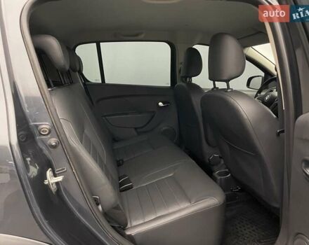 Серый Рено Сандеро, объемом двигателя 1 л и пробегом 58 тыс. км за 10884 $, фото 18 на Automoto.ua