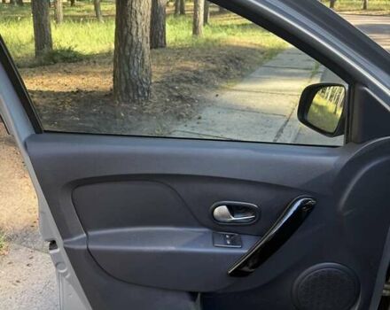 Серый Рено Сандеро, объемом двигателя 1.46 л и пробегом 75 тыс. км за 9500 $, фото 2 на Automoto.ua