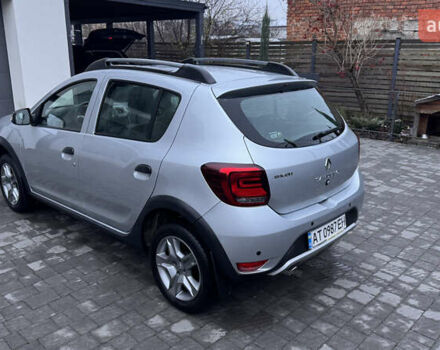 Серый Рено Сандеро, объемом двигателя 1.46 л и пробегом 39 тыс. км за 12300 $, фото 2 на Automoto.ua