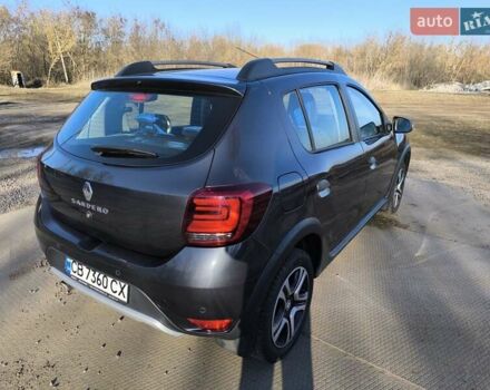 Серый Рено Сандеро, объемом двигателя 0.9 л и пробегом 35 тыс. км за 11200 $, фото 4 на Automoto.ua