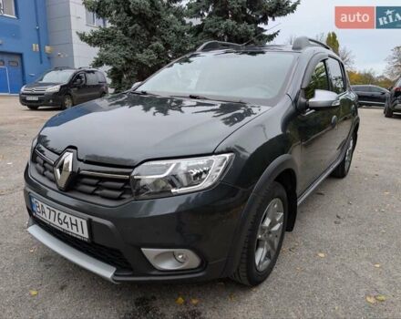 Рено Сандеро 2020 у Кропивницькому (Кіровограді) на Automoto.ua Сірий Рено Сандеро, об'ємом двигуна 0.9 л та пробігом 48 тис. км за 10700 $, фото 4 на Automoto.ua
