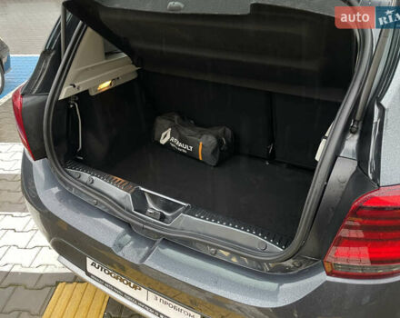 Сірий Рено Сандеро, об'ємом двигуна 0.9 л та пробігом 12 тис. км за 11300 $, фото 7 на Automoto.ua