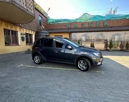 Серый Рено Сандеро, объемом двигателя 0.9 л и пробегом 37 тыс. км за 11800 $, фото 2 на Automoto.ua