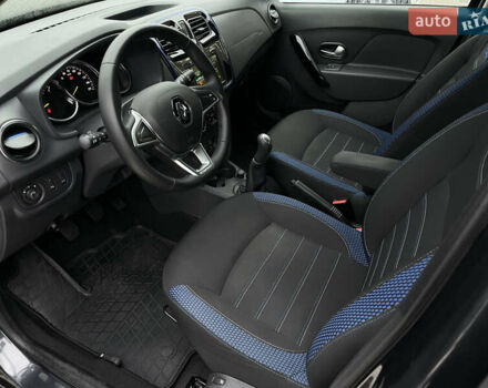 Сірий Рено Сандеро, об'ємом двигуна 0.9 л та пробігом 12 тис. км за 11300 $, фото 18 на Automoto.ua