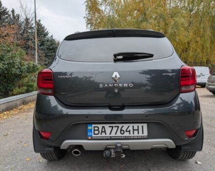 Рено Сандеро 2020 в Кропивницком (Кировограде) на Automoto.ua Серый Рено Сандеро, объемом двигателя 0.9 л и пробегом 48 тыс. км за 10700 $, фото 2 на Automoto.ua