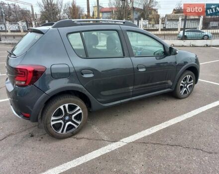 Серый Рено Сандеро, объемом двигателя 0.9 л и пробегом 12 тыс. км за 10400 $, фото 4 на Automoto.ua