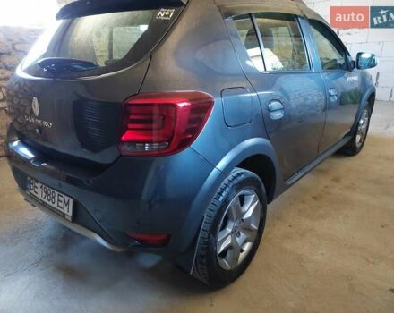 Серый Рено Сандеро, объемом двигателя 0.9 л и пробегом 11 тыс. км за 13800 $, фото 69 на Automoto.ua