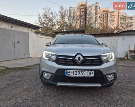 Серый Рено Сандеро, объемом двигателя 1.5 л и пробегом 40 тыс. км за 12800 $, фото 13 на Automoto.ua