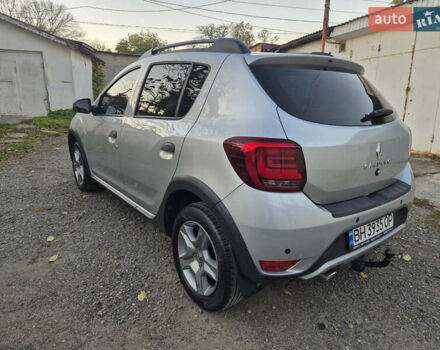 Серый Рено Сандеро, объемом двигателя 1.5 л и пробегом 40 тыс. км за 12800 $, фото 6 на Automoto.ua