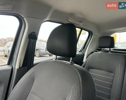 Серый Рено Сандеро, объемом двигателя 1 л и пробегом 43 тыс. км за 8900 $, фото 26 на Automoto.ua