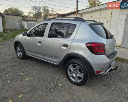 Серый Рено Сандеро, объемом двигателя 1.5 л и пробегом 40 тыс. км за 12800 $, фото 1 на Automoto.ua