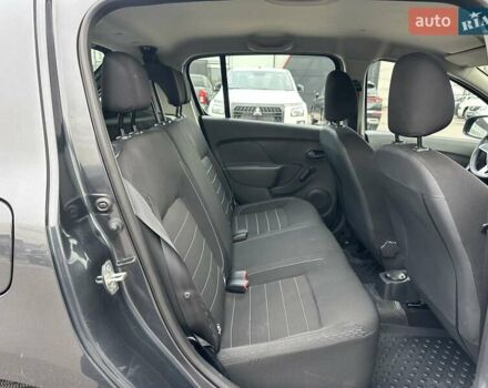 Серый Рено Сандеро, объемом двигателя 1 л и пробегом 43 тыс. км за 8900 $, фото 30 на Automoto.ua