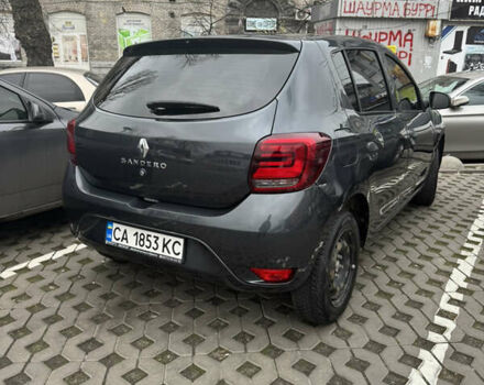 Серый Рено Сандеро, объемом двигателя 1 л и пробегом 110 тыс. км за 8000 $, фото 3 на Automoto.ua