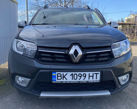 Серый Рено Сандеро, объемом двигателя 1.46 л и пробегом 33 тыс. км за 13500 $, фото 1 на Automoto.ua