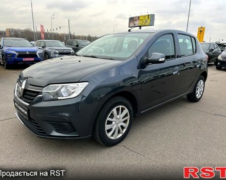 Серый Рено Сандеро, объемом двигателя 1 л и пробегом 43 тыс. км за 8900 $, фото 2 на Automoto.ua