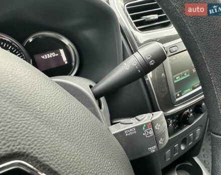 Серый Рено Сандеро, объемом двигателя 1 л и пробегом 43 тыс. км за 8900 $, фото 19 на Automoto.ua