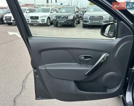 Серый Рено Сандеро, объемом двигателя 1 л и пробегом 43 тыс. км за 8900 $, фото 13 на Automoto.ua