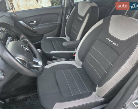 Серый Рено Сандеро, объемом двигателя 1.5 л и пробегом 40 тыс. км за 12800 $, фото 19 на Automoto.ua